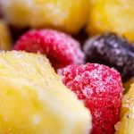 Mitybos specialistai įvardijo 6 vaisius, kuriuos geriausia vartoti šaldytus, o